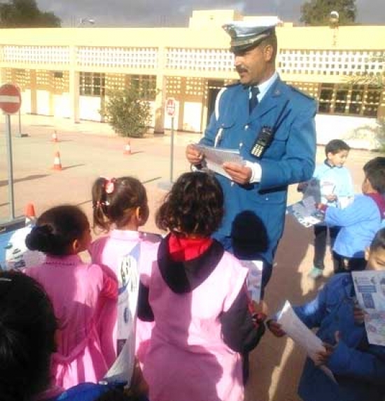 شرطة الأغواط تواصل حملتها التوعوية في مجال التربية المرورية