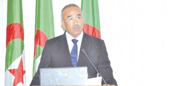 بدوي:الجزائر تعيش مرحلة  خاصة في تاريخها