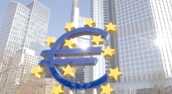 التضخم المرافق بركود ليس مرجحا بمنطقة الأورو