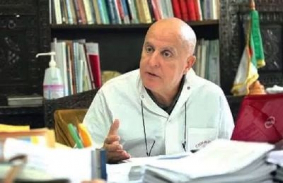وفاة البروفیسور سي أحمد المھدي بعد إصابته بفیروس كورونا