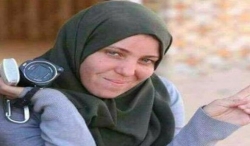 الصحفية الجزائرية المصابة في العراق سميرة مواقي تعود إلى أرض الوطن