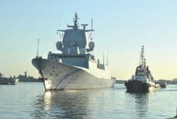 المجموعة البحرية الأولى للناتو  «1SNMG-» ترسو بميناء الجزائر