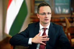 وزير الشؤون الخارجية المجري في زيارة رسمية هذا الثلاثاء إلى الجزائر