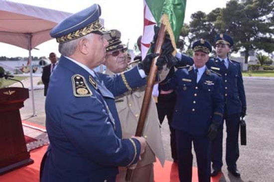 الفريق قايد صالح يشرف على مراسم تنصيب القائد الجديد للقوات الجوية