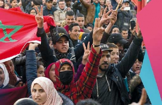 سكان جرادة يواصلون التظاهر ويتهمون الحكومة بالتحايل