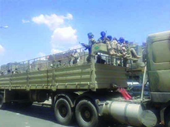 وصول قوة عسكرية يمنية إلى عدن معززة بخبراء «التحالف»