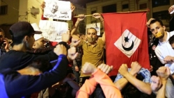 الحسيمة المغربية في إضراب عام للمطالبة بإطلاق سراح الزفزافي