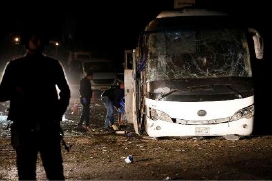 مصر : مقتل 3 سياح وإصابة ما لايقل عن 20 اخرين في اخر حصيلة لانفجار أهرامات الجيزة