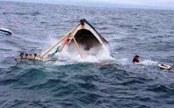 مستغانم: إنقاذ شخصين وفقدان 4 أخرين  بعد غرق قارب صيد بعرض البحر
