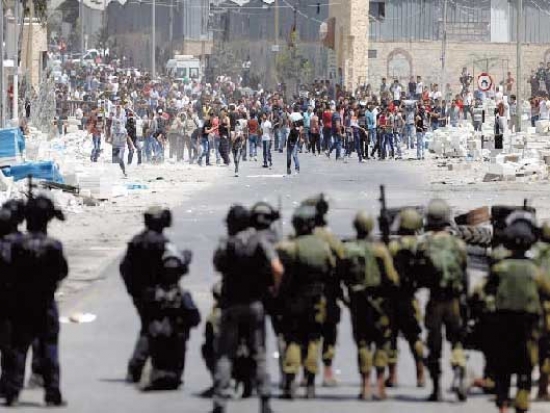 تحركات فلسطينية لوقف الاعتداءات الاسرائلية في القدس