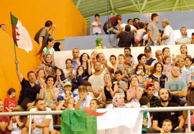 ضيوف الجزائر انبهروا بتفاعل الأنصار مع المباريات