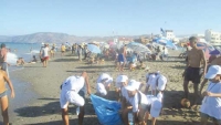حملة نظافة واسعة بشاطئ  مرسى بن مهيدي في تلمسان