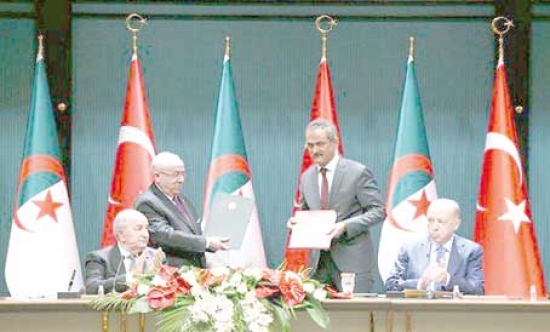 نحو رفع الاستثمارات التركية بالجزائر إلى 10 ملايير دولار