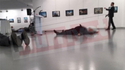 السفير الروسي في أنقرة يتعرض لهجوم مسلح