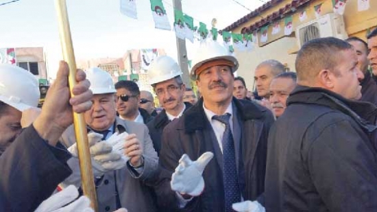 قيطوني: الجزائر تتجه نحو البورصة لبيع  فائض الكهرباء إلى تونس، المغرب وأوروبا