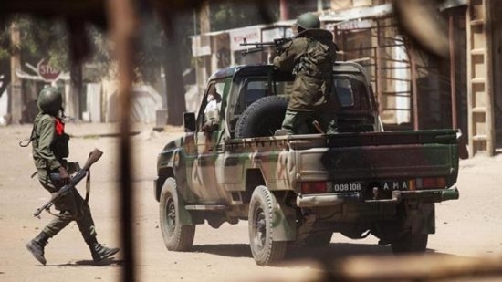 إقالة رئيس أركان الجيش في مالي بعد مقتل 134 شخصا وسط البلاد