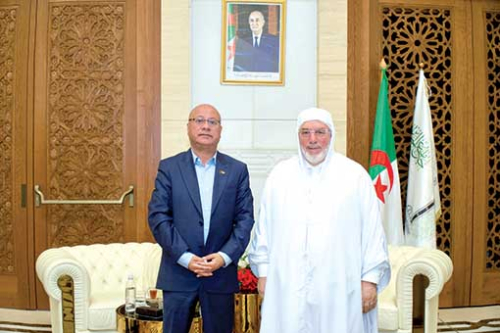 نداء فلسطـين وصوت الجزائـر الثّابــت