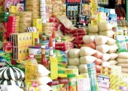 مدير التجارة: المواد الغذائية الأساسية «متوفرة»