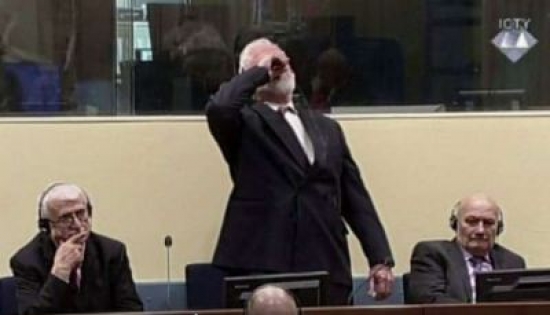 قائد قوات كروات البوسنة السابق يتجرع السمّ في المحكمة الدولية أمام أنظار القضاة