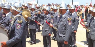 الفرقة النحاسية للحماية المدنية تمتع الجمهور العنابي
