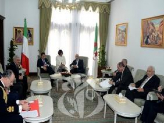 الجزائر-ايطاليا: اتفاق على تكثيف الجهود ومضاعفة التنسيق والتشاور بخصوص الوضع في ليبيا