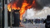 فرنسا: أعمال شغب وتحطيم للممتلكات وصدامات بين الشرطة و&quot;السترات الصفراء&quot; بالعاصمة باريس