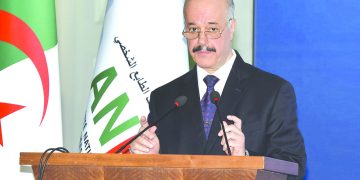 الرّئيـس تبـون حريص علـى صـون خصوصيـــة المواطـــن وكرامتــــه