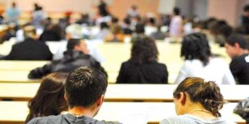 المنظومــة الجامعيــة..حاملـــو الشهـادات في خدمـة الاقتصـاد والتنميــة