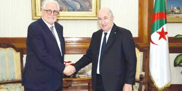 رئيس الجمهورية يستقبل عميد مسجد باريس