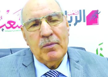 التجريـد مـن الجنسية الأصليــة يتـمّ بمرسوم رئاسي