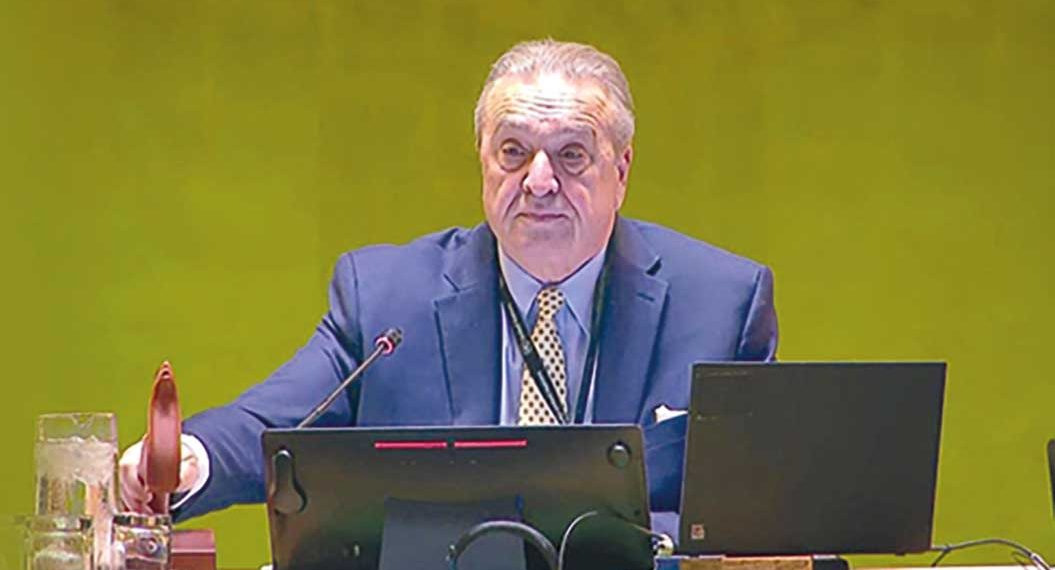 الجزائري عمار بن جامع.. “دبلوماسي عام 2025  “ دون منازع