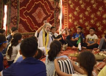 الحكايات الشّعبية..شموع تضيء  دروب المستقبل