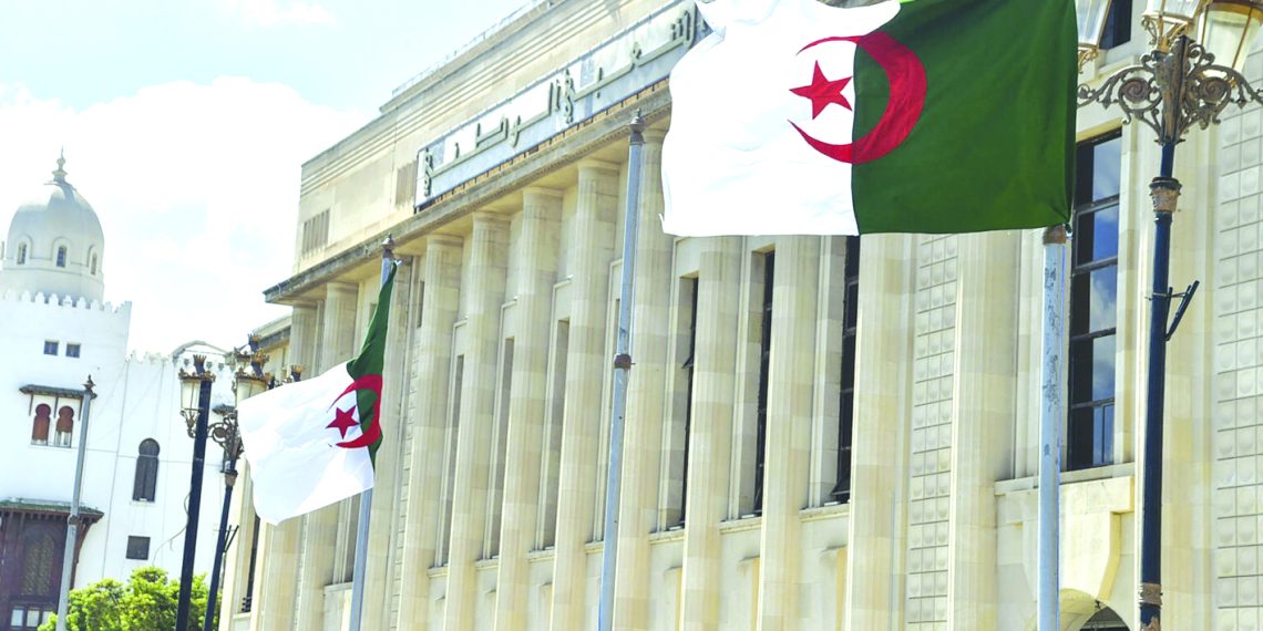 البرلمان الجزائري “يجرّم الاستعمار” اليوم..