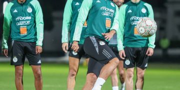 ”الخضـر” يكثّفـون تحضيراتهم ويرفعــون التحـدي