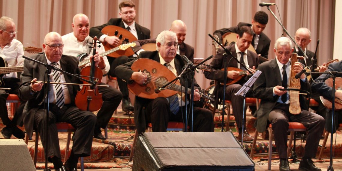 بشير مازوني .. 60 عامـا مـن الإبــداع الفني