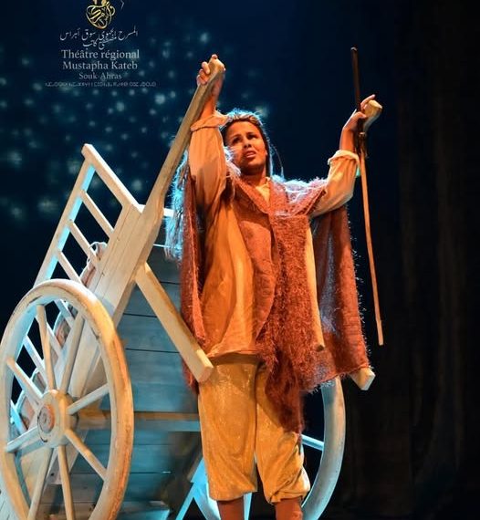 ”خمس نسـاء وعربـة”.. سبع سنوات من العزلة