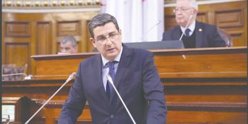 إصـلاح منظومة صيانـة التّجهيـزات الطبيــة..أولويـــة