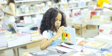 أدب الطفـل.. فـنّ السهــل الممتنـع