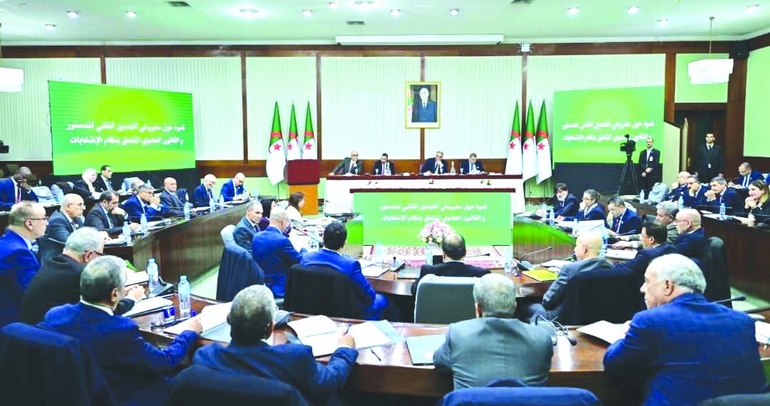 مقاربة دستورية استشرافية لتجويد الأداء المؤسساتي