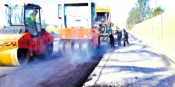 هذه تفاصيل برنامج صيانة الطرق السيّارة والوطنيــة