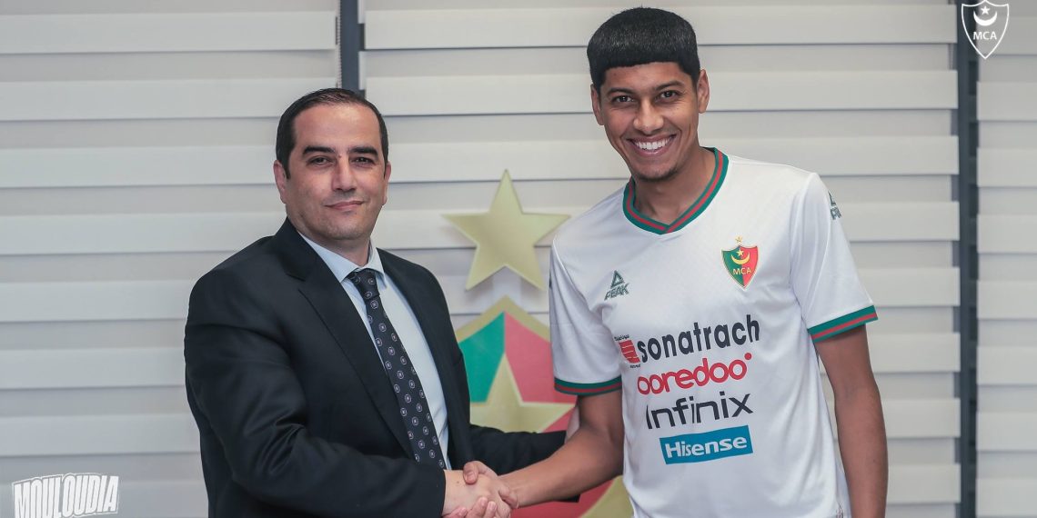 بوخلدة يعــزّز تشكيلـة “العميــد”