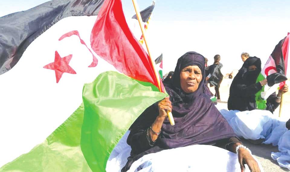 استغـلال الثروات الصّحـراوية عبر قنـوات الاحتلال .. نهـب منظّـم