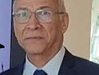 الكتـاب الورقـي.. ملاذ العمق في زمن التسطيح