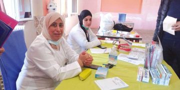 قافلة طبيــة تعزّز التّكفـل الصحـي بكبـار السـّن