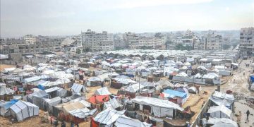 فقــر مدقع وحصـار صهيوني يثقلان كاهل النازحين في رمضان