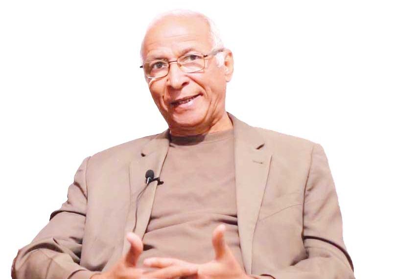 أول ما عرفــت مـن الجرائــد..