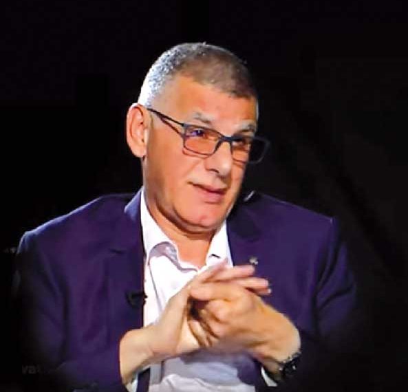 من التلقي إلى مساءلة الخطاب.. مقاربة أركونية