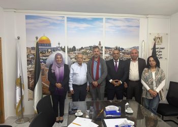 أبو الحمص يستقبل الكاتب والناشر اليوناني كاتسيكياس