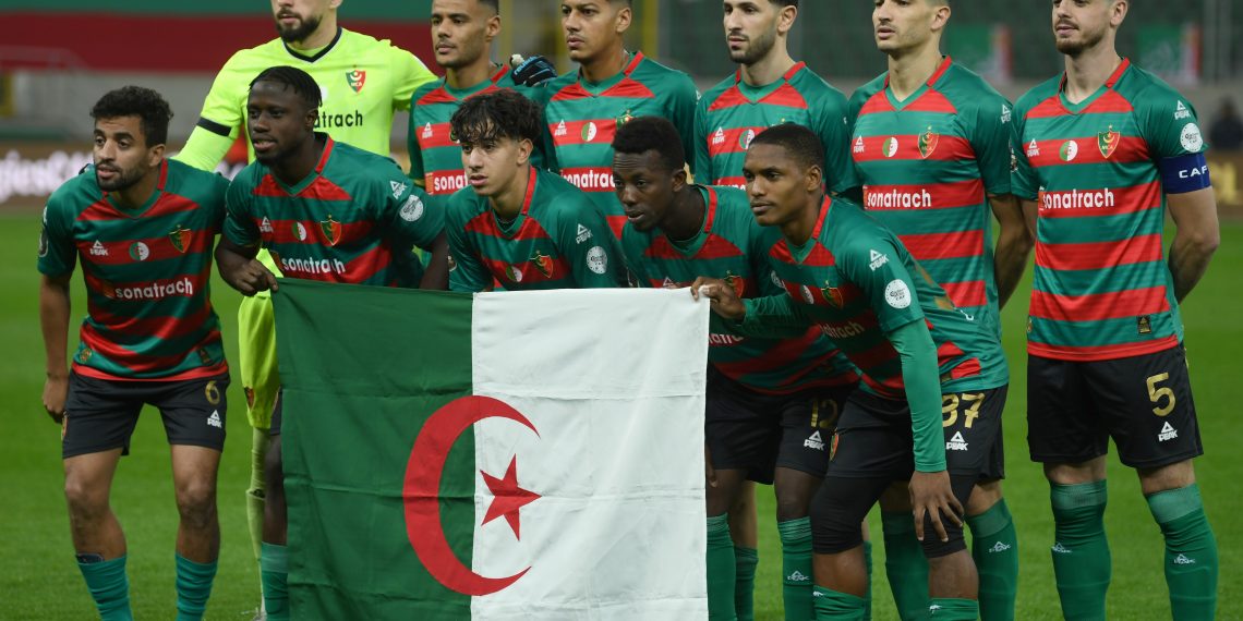 «العميـد» ينعش حظوظه في سبـاق رابطـة الأبطـال