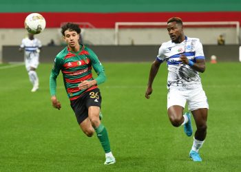 “العميد” فـي  جنـوب إفريقيـا بمعنويــات مرتفعـة